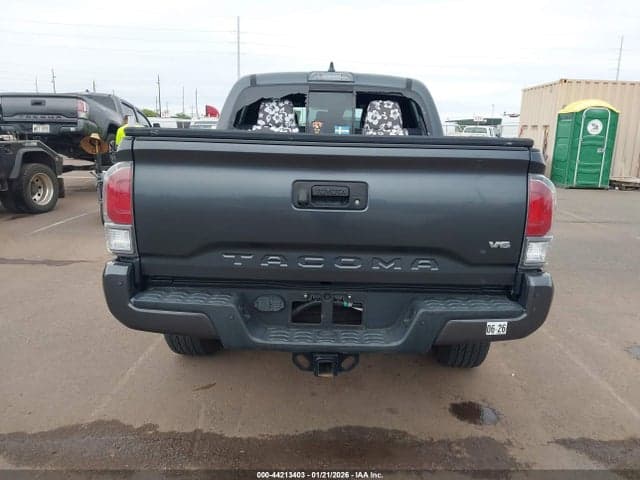 2020 TOYOTA TACOMA SR5 V6 16