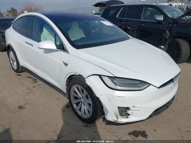 2018 TESLA MODEL X 1