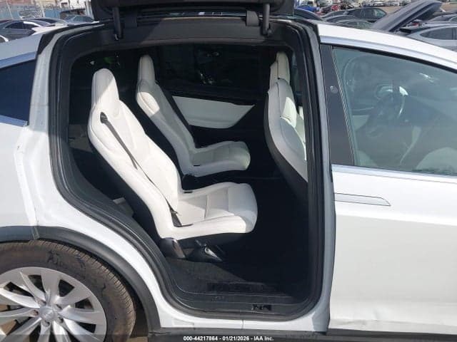 2018 TESLA MODEL X 8