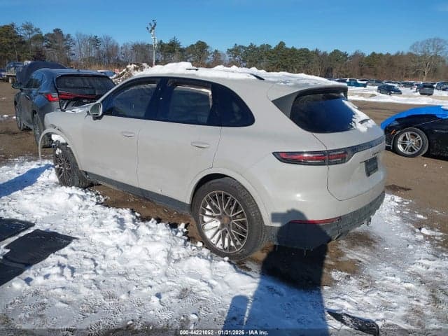 2022 PORSCHE CAYENNE S/S 3
