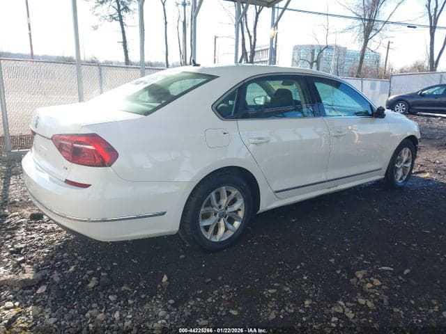 2017 VOLKSWAGEN PASSAT 1.8T S 4