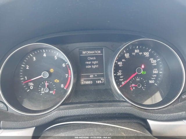 2017 VOLKSWAGEN PASSAT 1.8T S 7