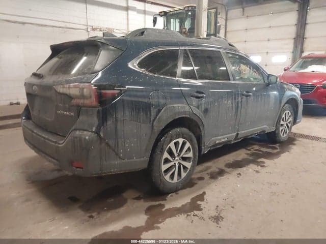 2025 SUBARU OUTBACK PREMIUM 4