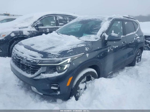 2024 KIA SELTOS EX 2