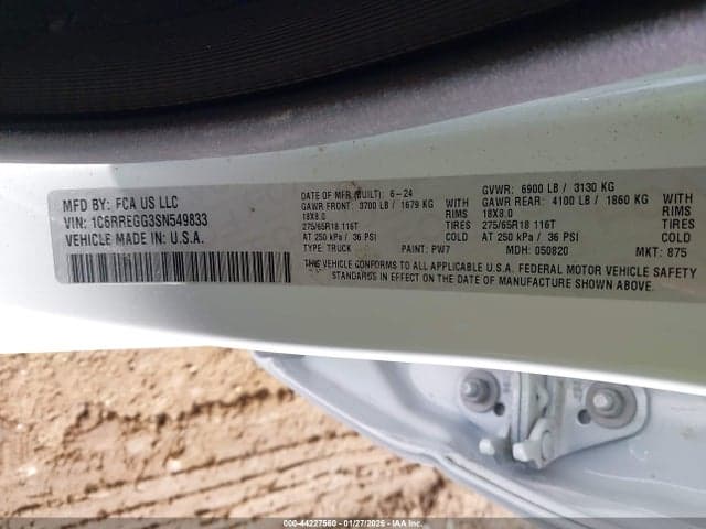 2025 RAM 1500 9