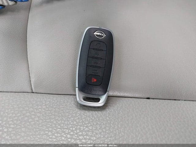 2024 NISSAN PATHFINDER SL 11