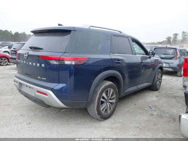 2024 NISSAN PATHFINDER SL 13