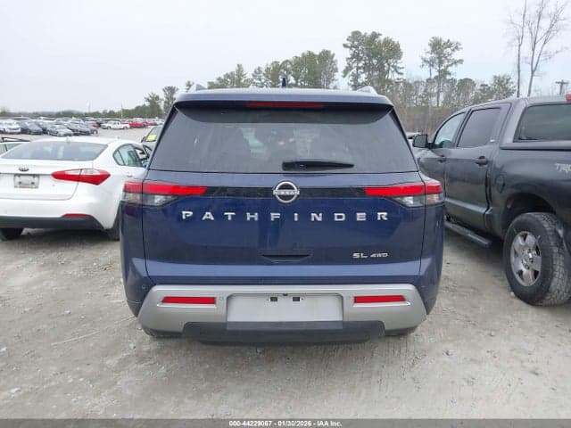 2024 NISSAN PATHFINDER SL 16