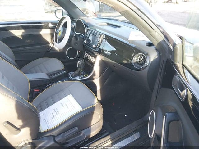 2018 VOLKSWAGEN BEETLE 2.0T DUNE 5