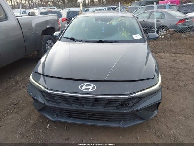 2024 HYUNDAI ELANTRA SEL 11