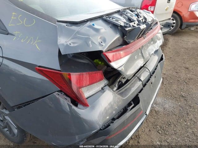 2024 HYUNDAI ELANTRA SEL 6