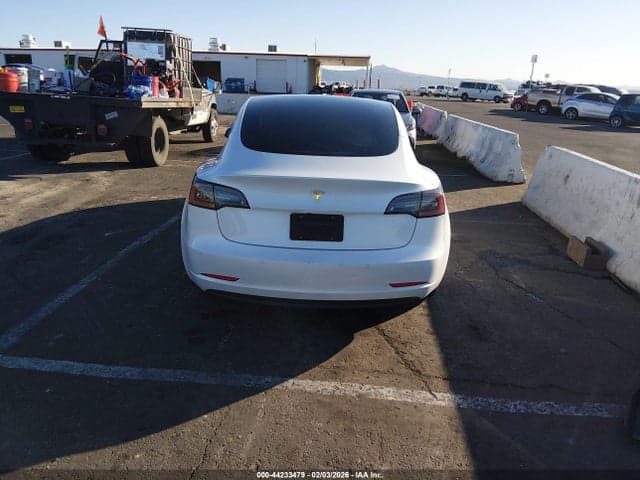 2022 TESLA MODEL 3 REAR-WHEEL DRIVE 17