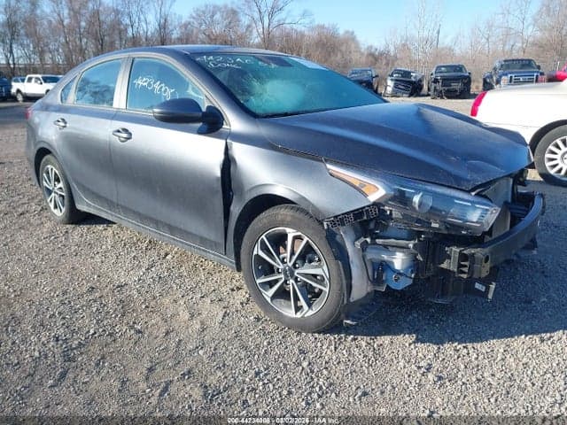 2024 KIA FORTE LXS 1