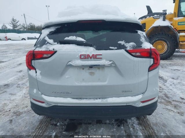 2019 GMC TERRAIN SLT 17