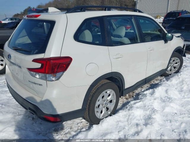 2022 SUBARU FORESTER 4