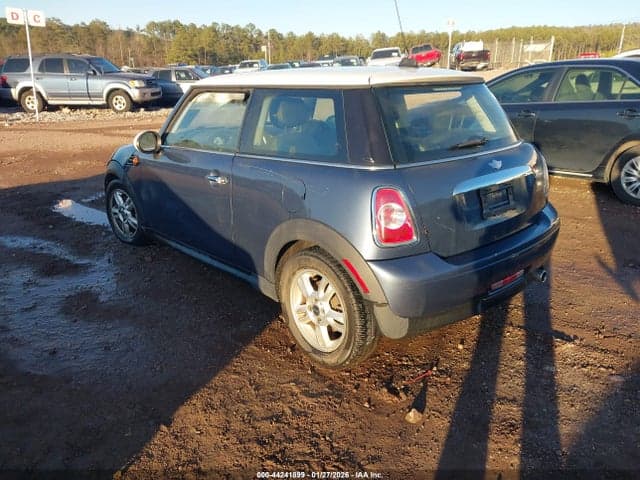 2011 MINI COOPER 3
