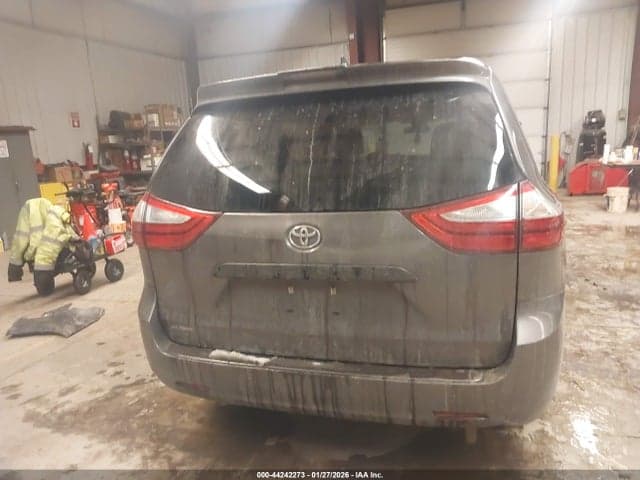 2019 TOYOTA SIENNA L 7 PASSENGER 16