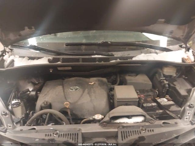 2019 TOYOTA SIENNA L 7 PASSENGER 10