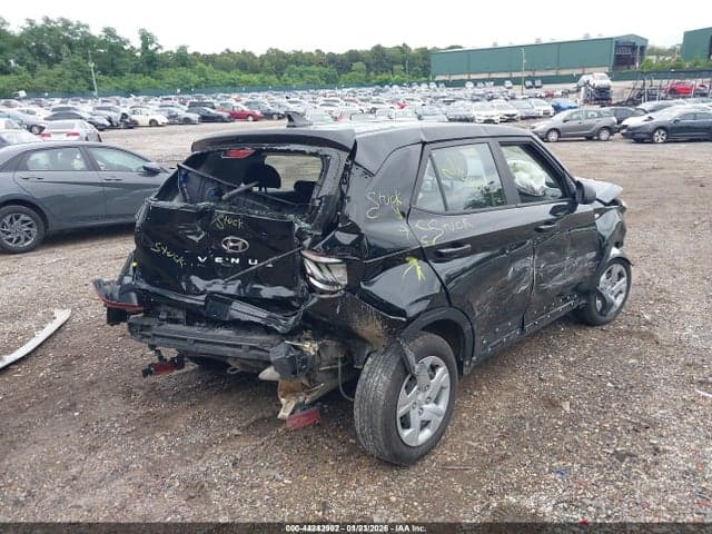 2020 HYUNDAI VENUE SE 4