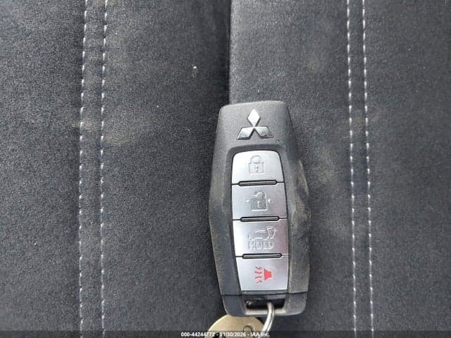 2023 MITSUBISHI OUTLANDER PHEV 11