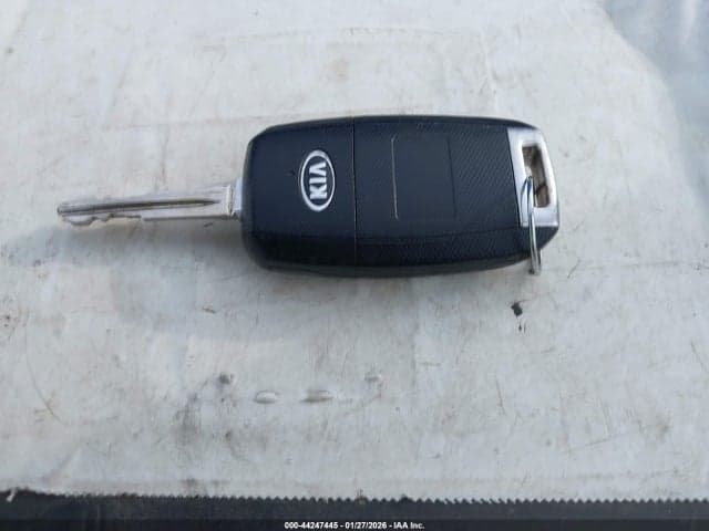 2017 KIA FORTE LX 11