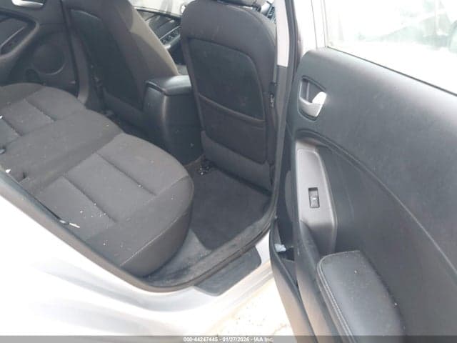 2017 KIA FORTE LX 8