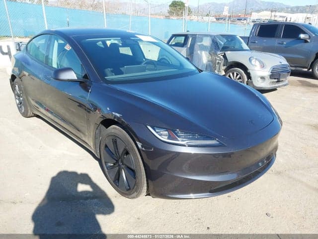 2026 TESLA MODEL 3 PREMIUM REAR-WHEEL DRIVE/STANDARD REAR-WHEEL DRIVE