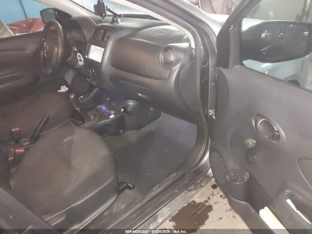 2019 NISSAN VERSA 1.6 S 5