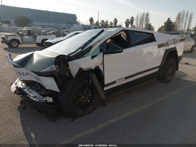 2025 TESLA CYBERTRUCK 2