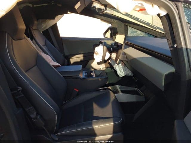2025 TESLA CYBERTRUCK 5