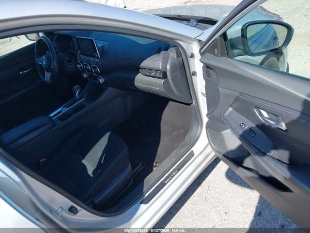 2020 NISSAN SENTRA SV XTRONIC CVT 5
