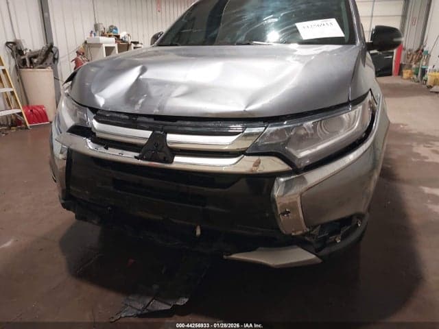 2018 MITSUBISHI OUTLANDER LE 6