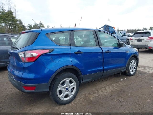 2017 FORD ESCAPE S 4