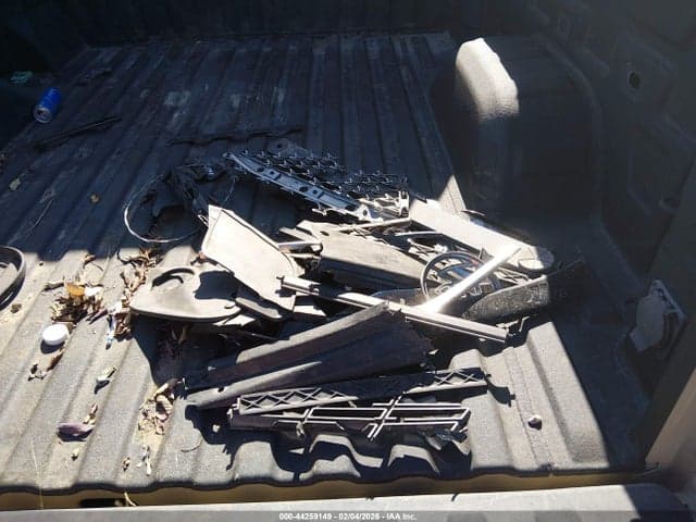 2022 GMC SIERRA 1500 4WD STANDARD BOX AT4 18