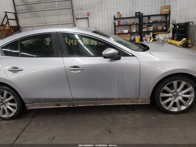 2021 MAZDA MAZDA3 SELECT 14