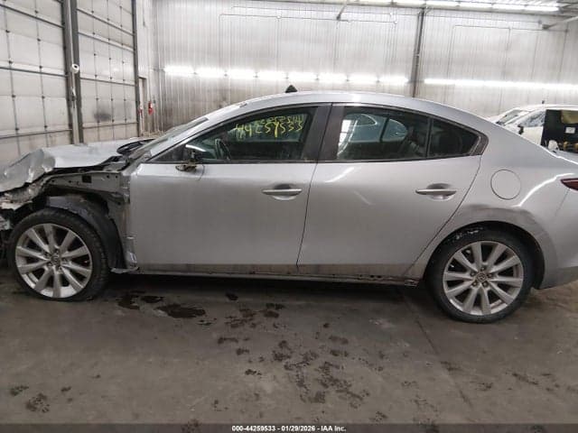2021 MAZDA MAZDA3 SELECT 15