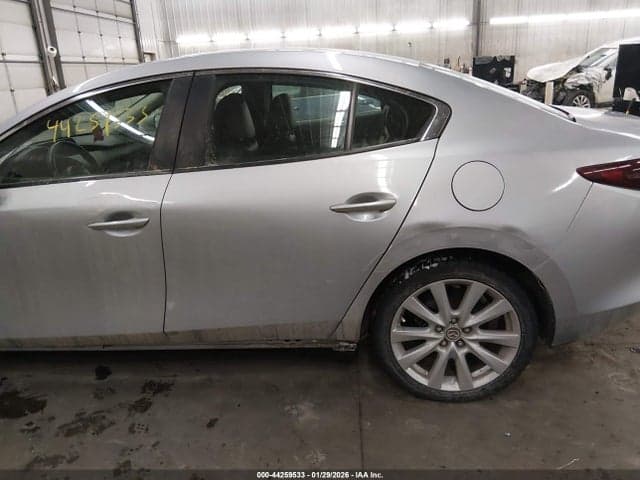 2021 MAZDA MAZDA3 SELECT 19