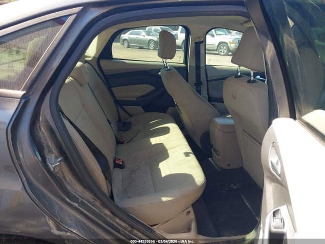 2016 FORD FOCUS SE 8