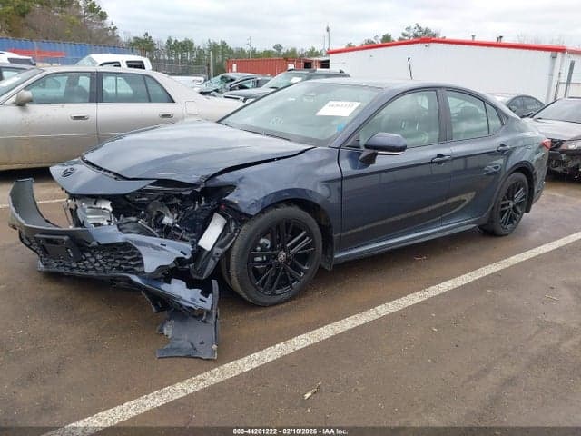 2026 TOYOTA CAMRY SE 2