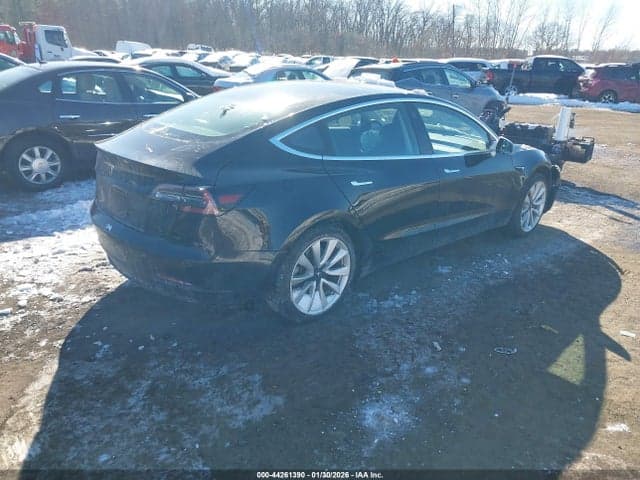 2018 TESLA MODEL 3 LONG RANGE/MID RANGE 4