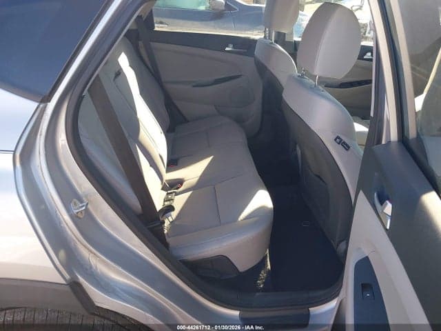 2020 HYUNDAI TUCSON VALUE 8
