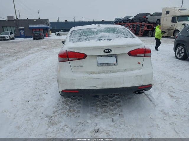 2018 KIA FORTE S 16