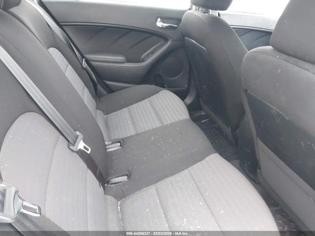 2018 KIA FORTE S 8