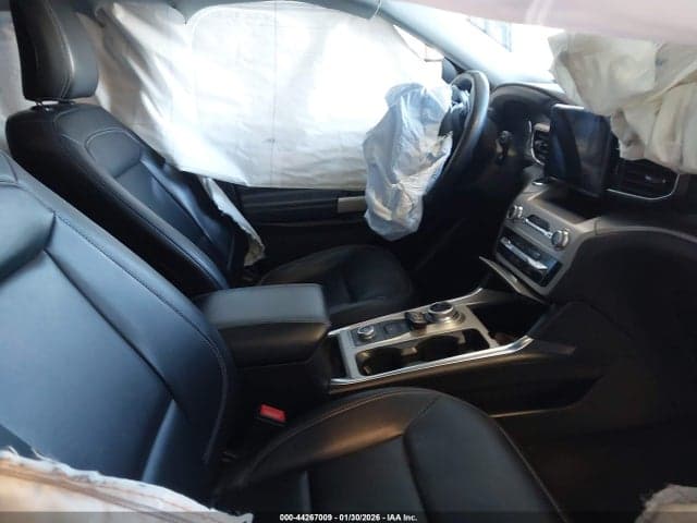 2022 FORD EXPLORER XLT 5