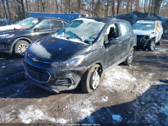 2017 CHEVROLET TRAX LS 2