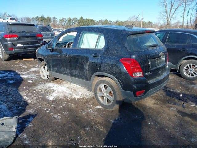 2017 CHEVROLET TRAX LS 3
