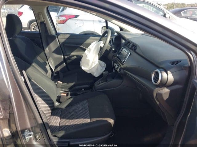 2024 NISSAN VERSA 1.6 S 5