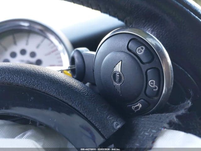 2012 MINI COOPER S 11