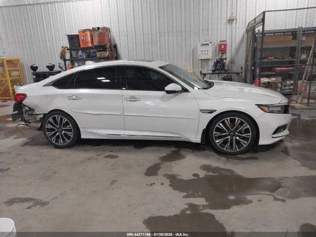 2020 HONDA ACCORD TOURING 13