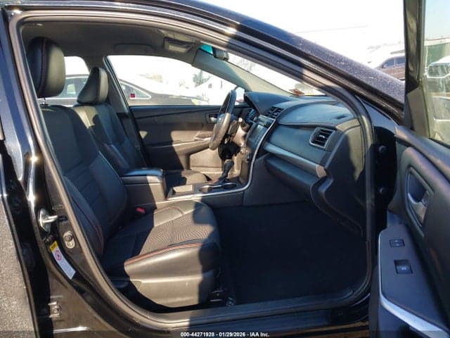 2017 TOYOTA CAMRY SE 5